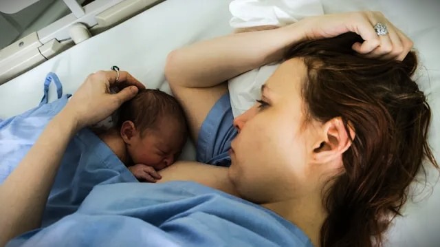 Newborn Baby :What no one Tells you about hardest week with Newborn Featured image